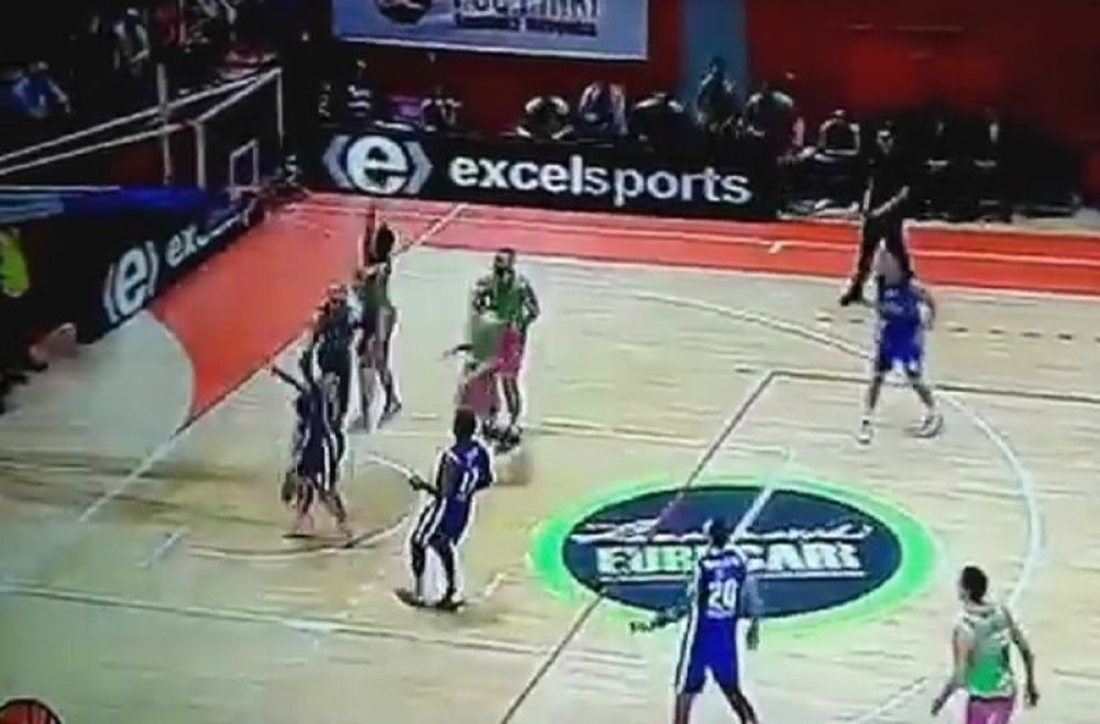 Neviđeno zakucavanje Luvavua (VIDEO)