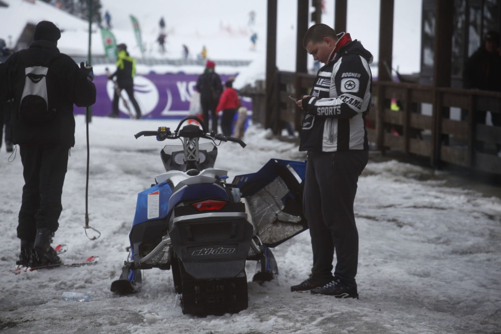 Breninom sinu se pokvarile sanke