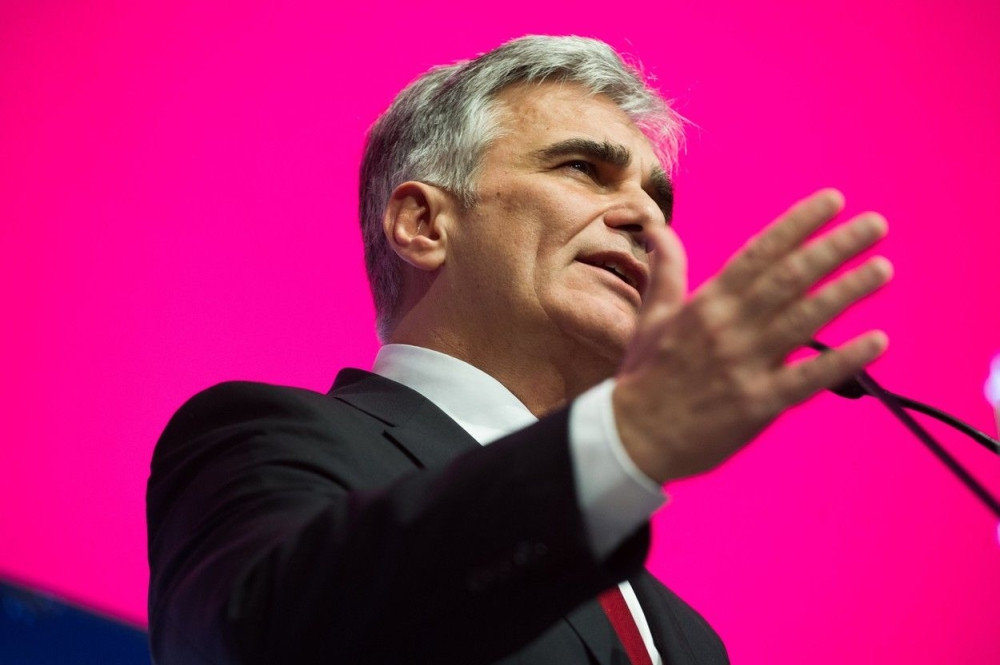 Kancelar Fajman podneo ostavku