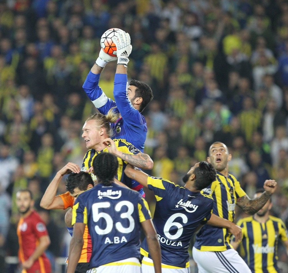Odložen meč Galatasaraj - Fener!