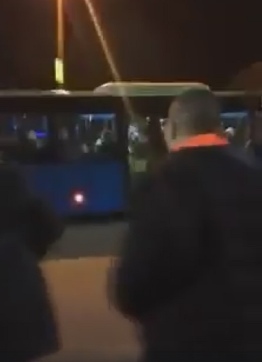 Tuča maloletnika u Novom Sadu! (UZNEMIRUJUĆI VIDEO)