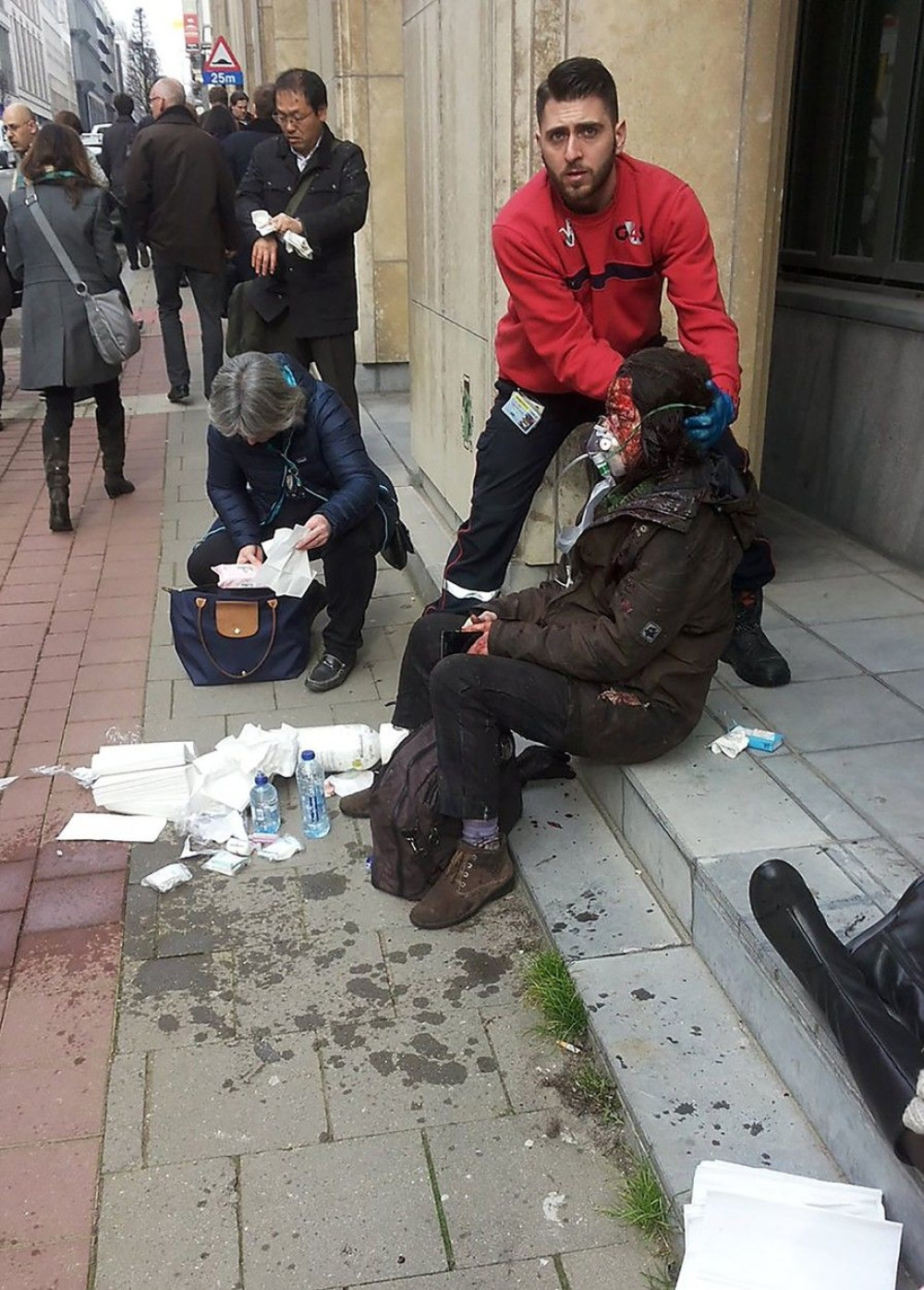 Brisel na udaru terorista, više od 30 mrtvih (FOTO i VIDEO)