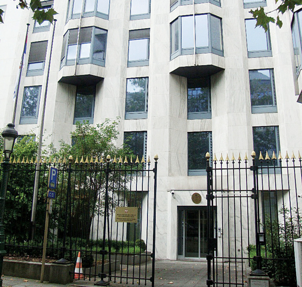 Ugroženi životi srpskih diplomata u Briselu!