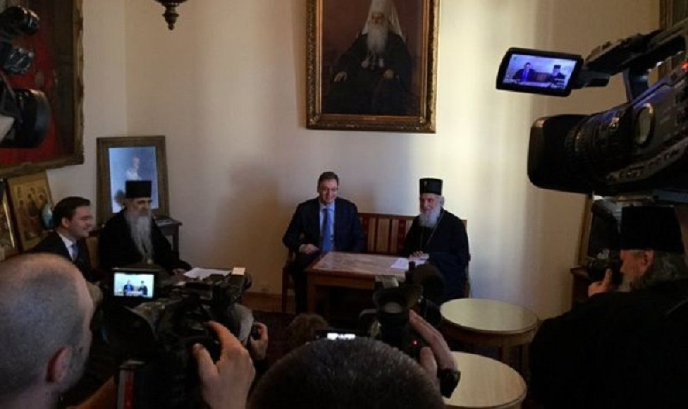 Vučić: Gde ima crkve ima i srpskog naroda