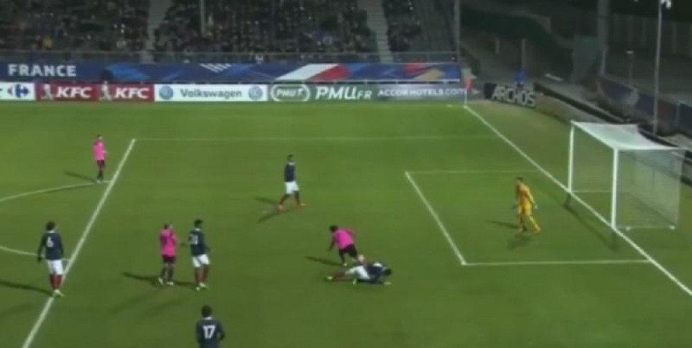 Laport slomio nogu (UZNEMIRUJUĆI VIDEO)