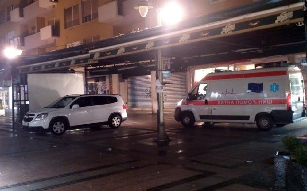 Ubacili suzavac u niški kafić (FOTO)