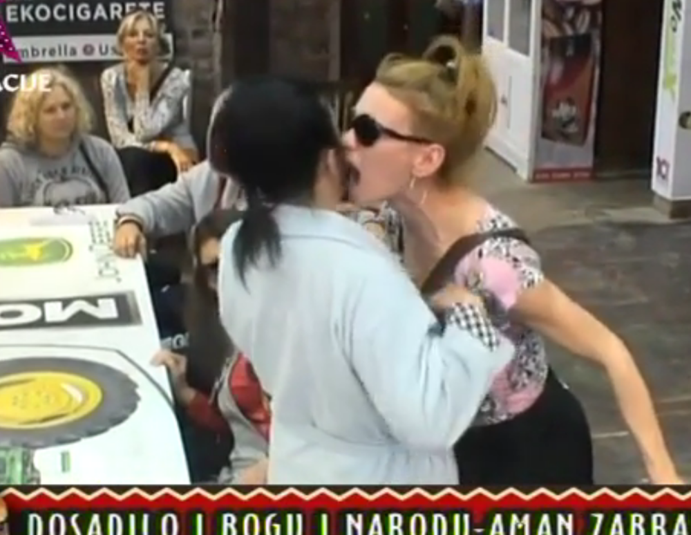 Pljuvale se Saška i Kristina! (VIDEO)