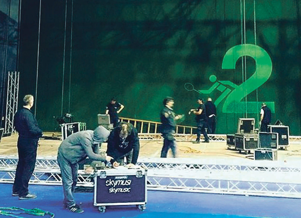 Viktor uzeo rođendan u svoje ruke