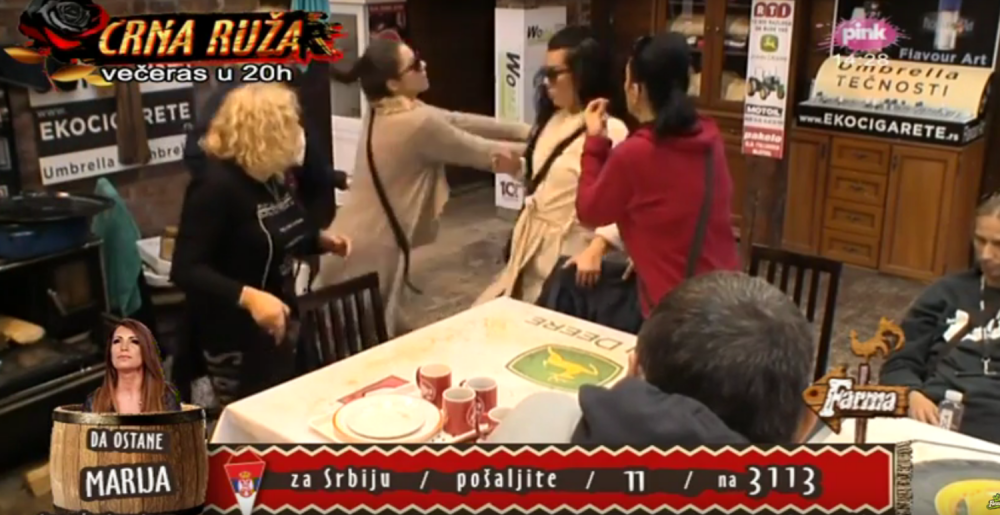 Ceca gurnula Dušicu! (VIDEO)