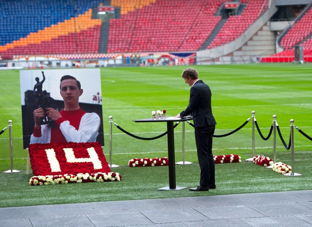 Ajaks odao počast Krojfu