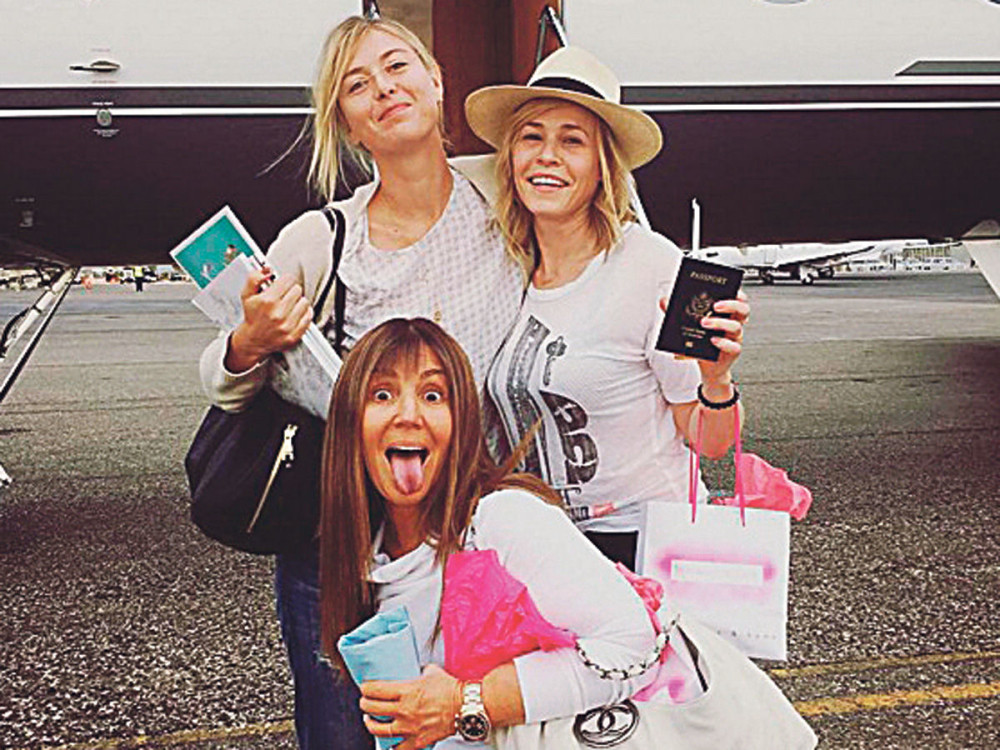 Šarapova se druži sa mrziteljkom Srba!