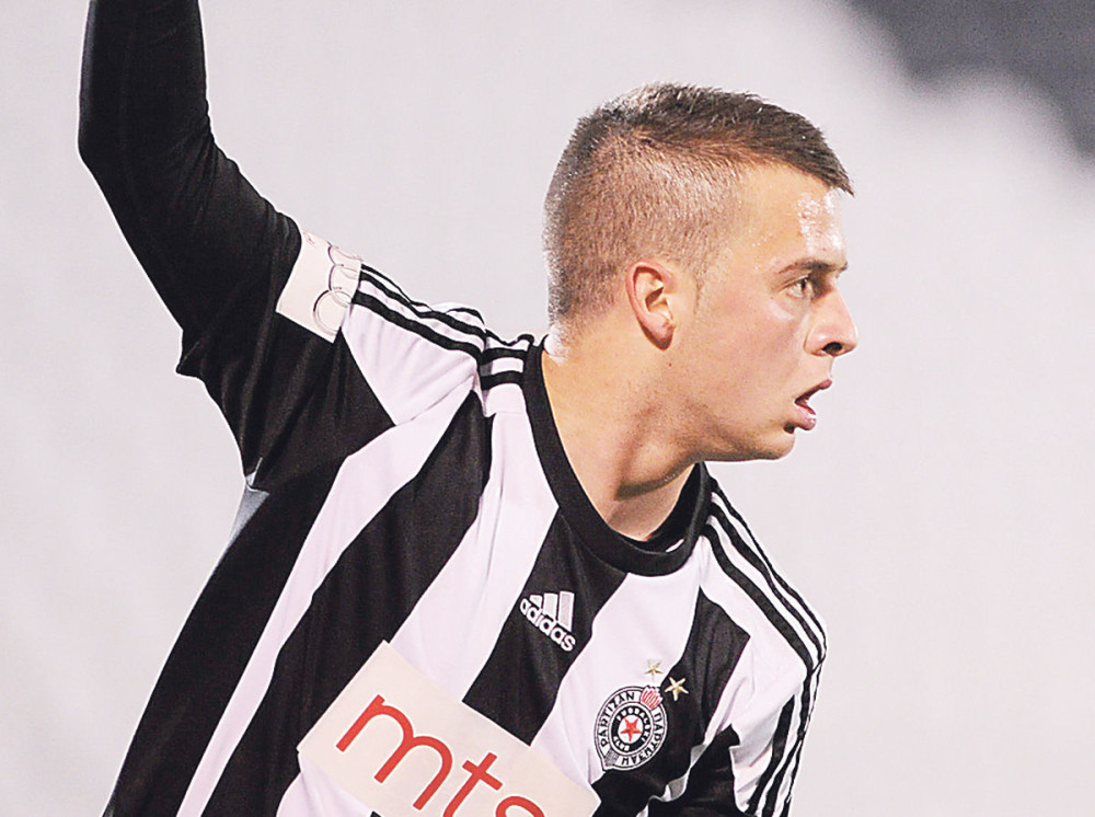 Mihajlović "zaljuljao" Javor