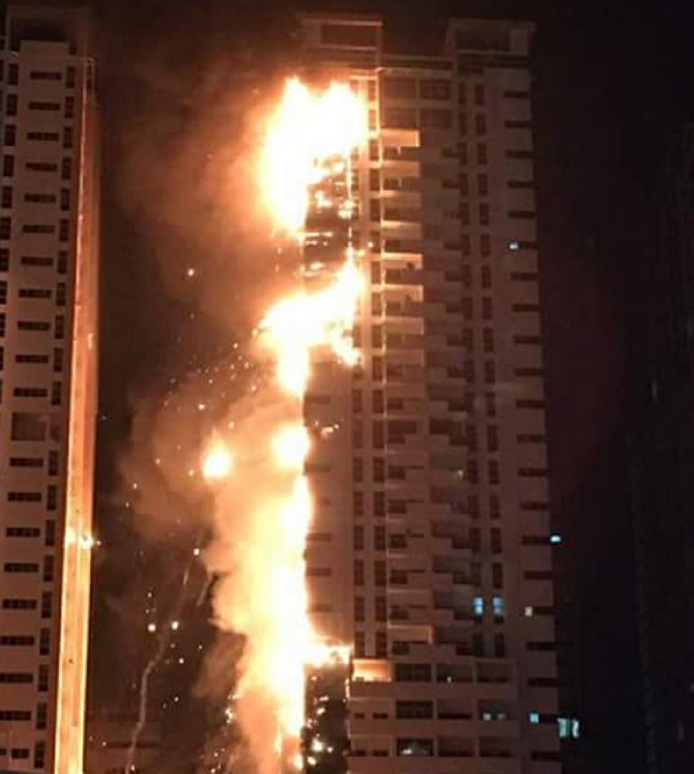 Vatrena stihija progutala oblakoder! (FOTO+VIDEO)