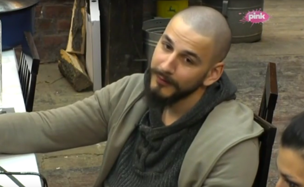 Crni otkrio kolika mu je "alatka" (VIDEO)