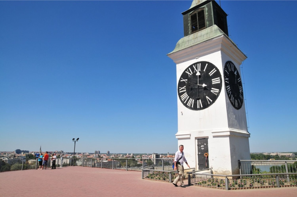 Gorela Petrovaradinska tvrđava!