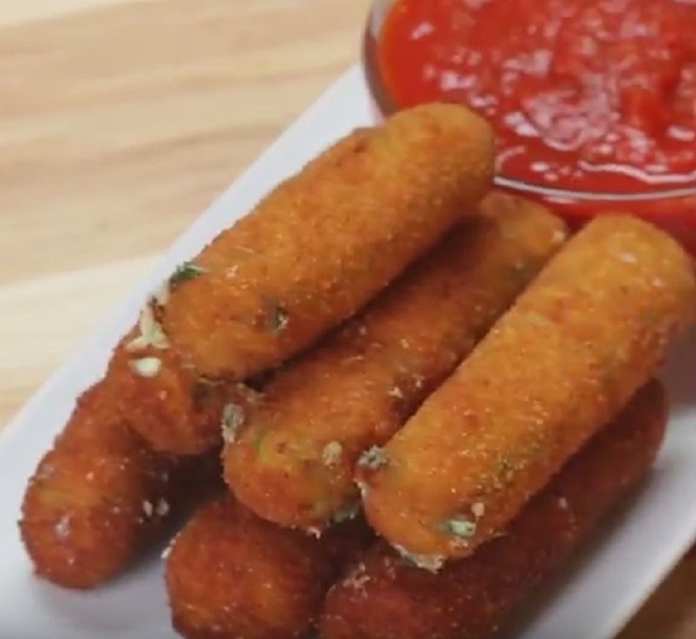 Uživajte u mocarela štapićima sa spanaćem (VIDEO)