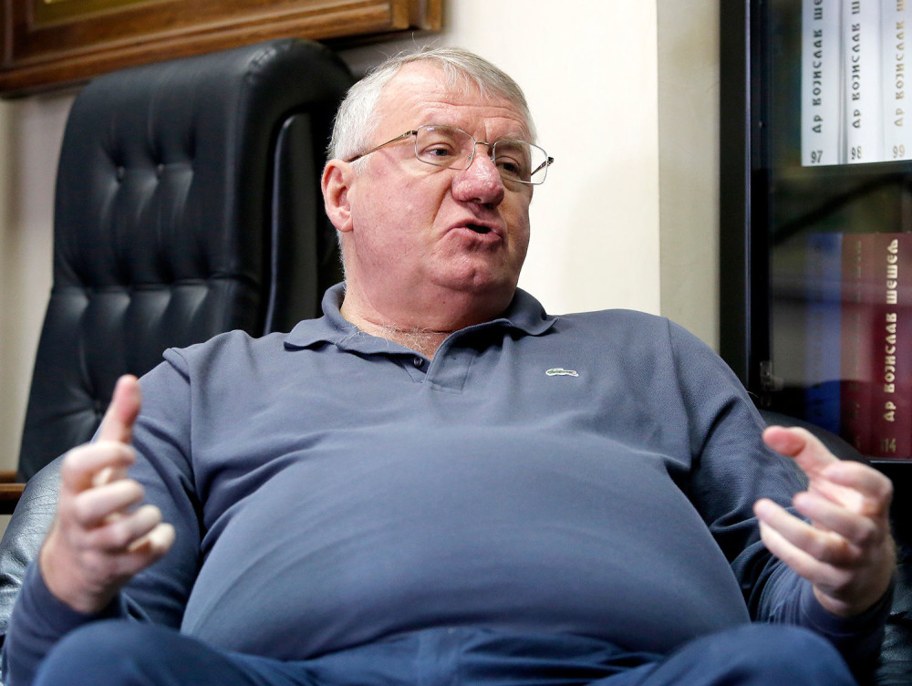 “Krokodil” zavadio Šešelja i Mrku