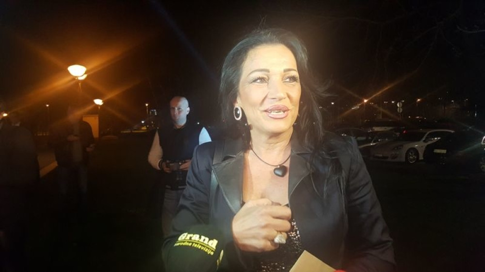 Božinovska poludela kod psihijatra