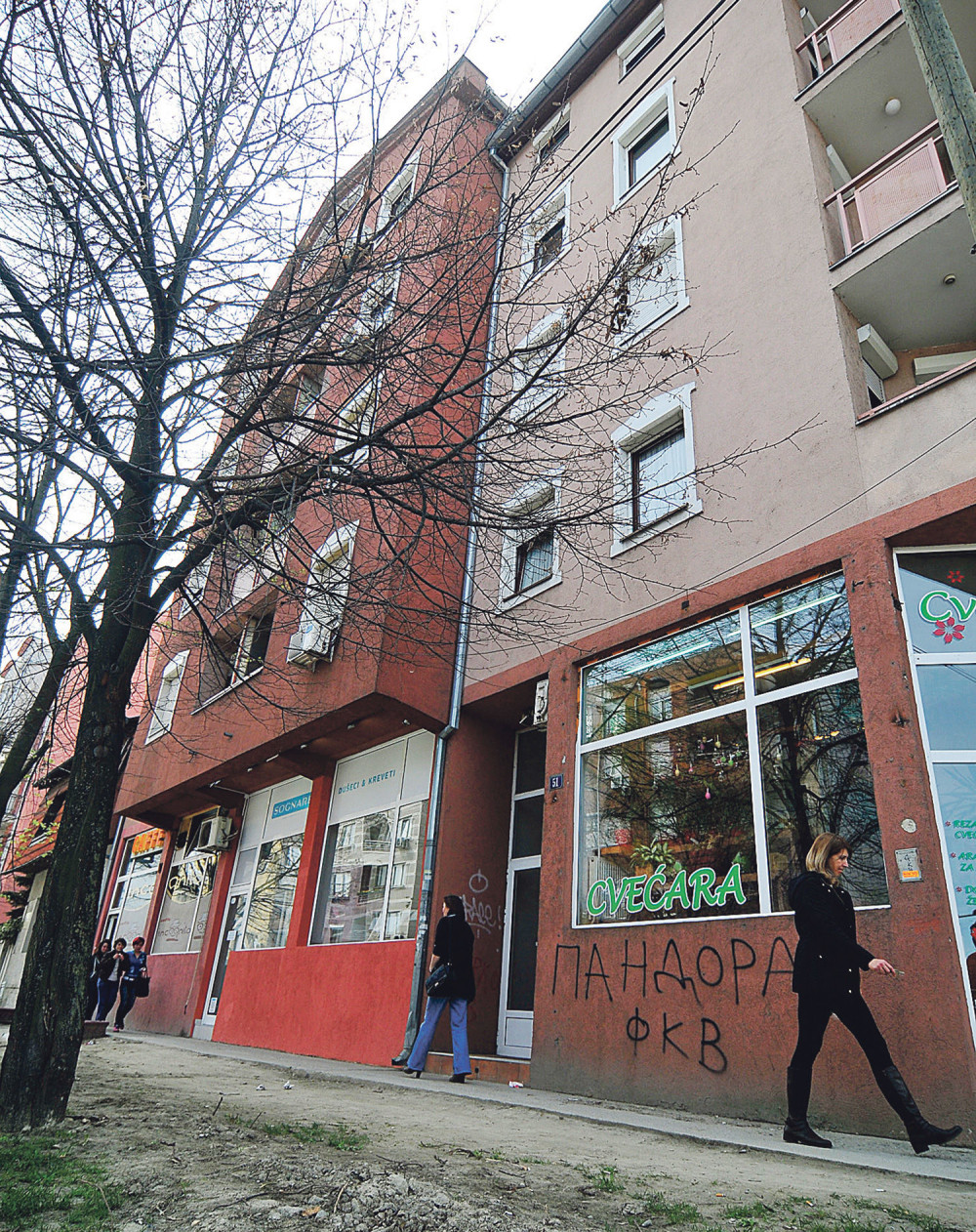 Skočila s krova zbog neuzvraćene ljubavi!