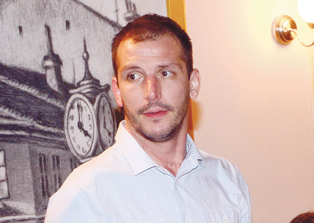 Dača jurio 200 na sat, preti mu zatvor!