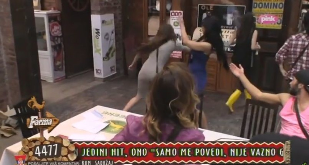 Marija: Štroko jedna, smrdiš! (VIDEO)