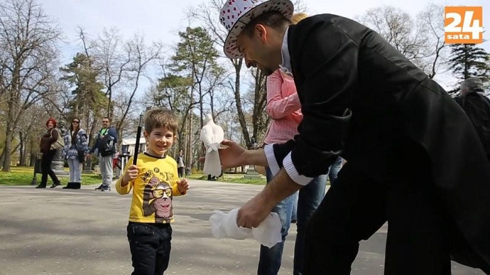 Iz rukava izvukao Goluba (VIDEO)