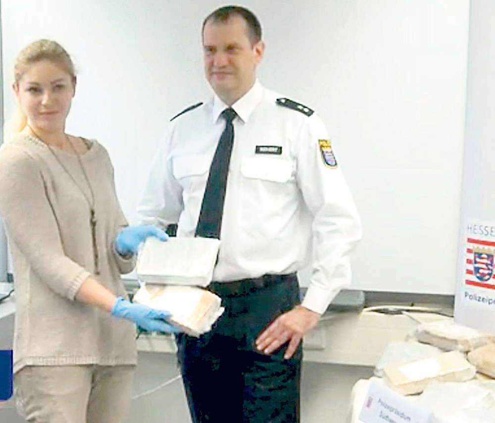 Pali zbog džointa, našli im više miliona vredan kokain!