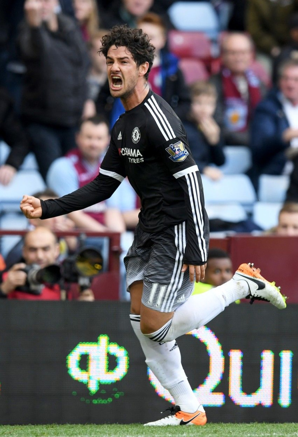 Čelsi samleo Vilu, debitantski gol "Patka"