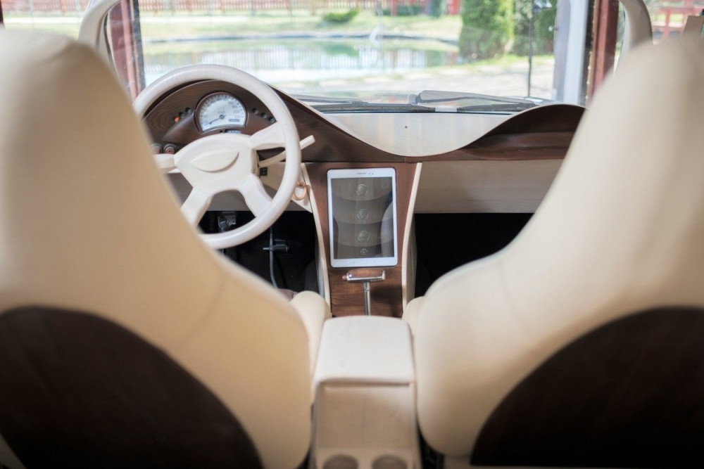 Zbog četiri sedišta ode 100 evra!