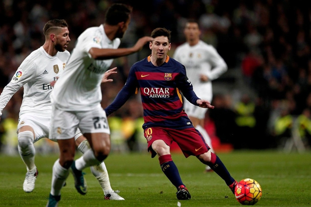 Mladi štoper na meti Reala i Barselone! Cena mu bila 20m, sada je NEUPOREDIVO VEĆA