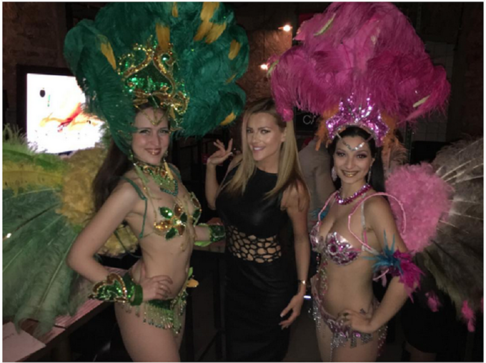 Jelena lumpovala na karnevalu!