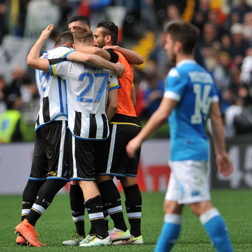 Kiks Napolija, Juve na pragu titule!