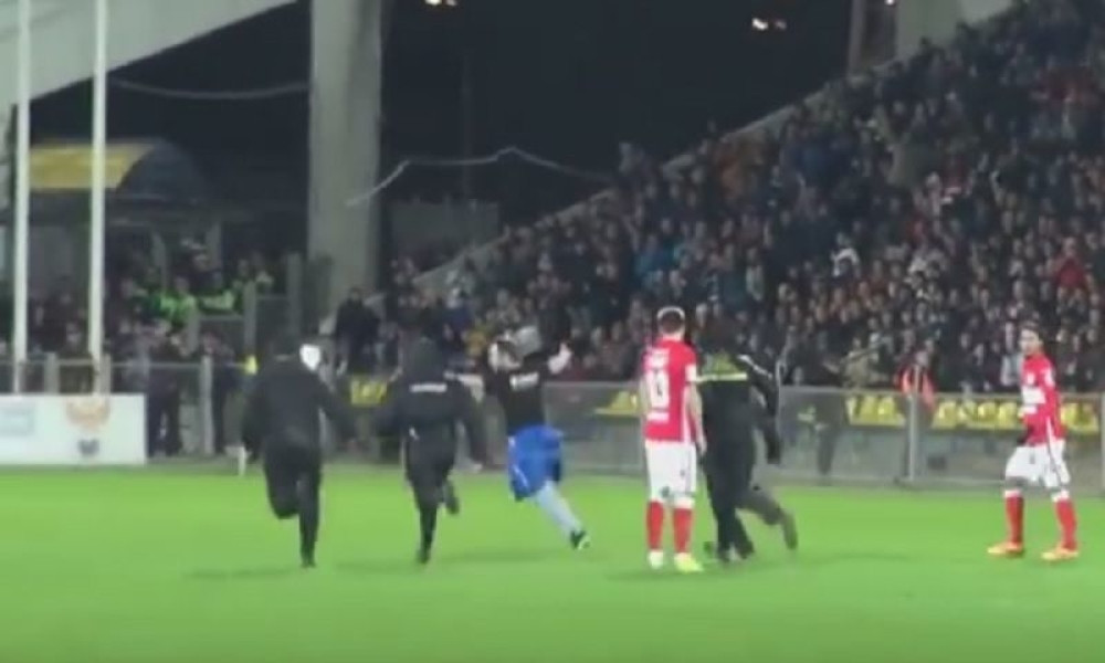 Ruski navijač "izvozao" redare (VIDEO)