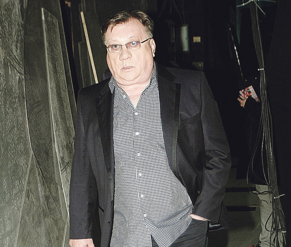 Halid Bešlić je u saobraćajnoj nesreći izgubio oko, a sada se opet našao na operacionom stolu!