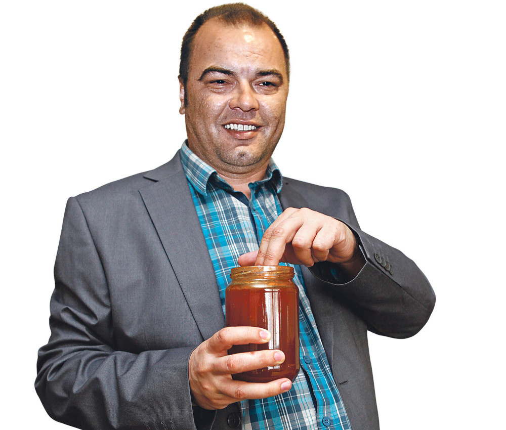 Ješić uhvaćen s prstima u pekmezu!