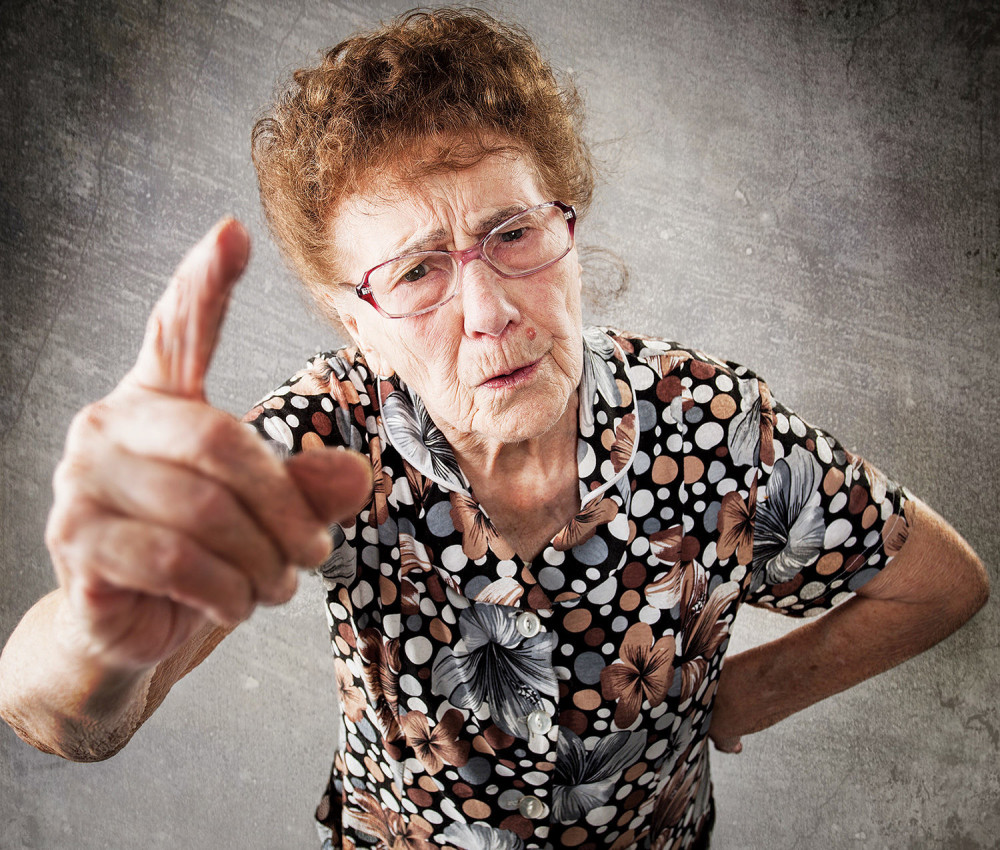 Kad mu je majka predložila da na televiziji nađe novu partnerku, snajka se rasplakala, a onda je rasčistila stvari jednom zasvagda