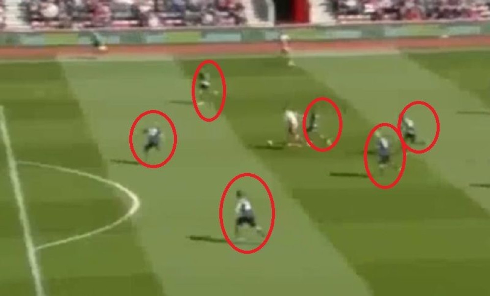 Šta je s mozgom, Njukaslova odbrano?! (VIDEO)