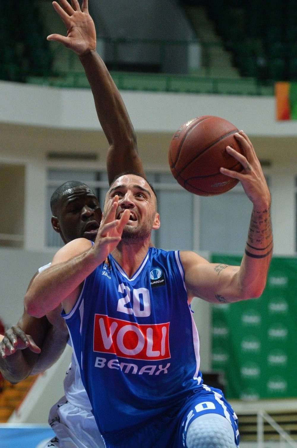 Dragićević suspendovan zbog pesničenja sudije!