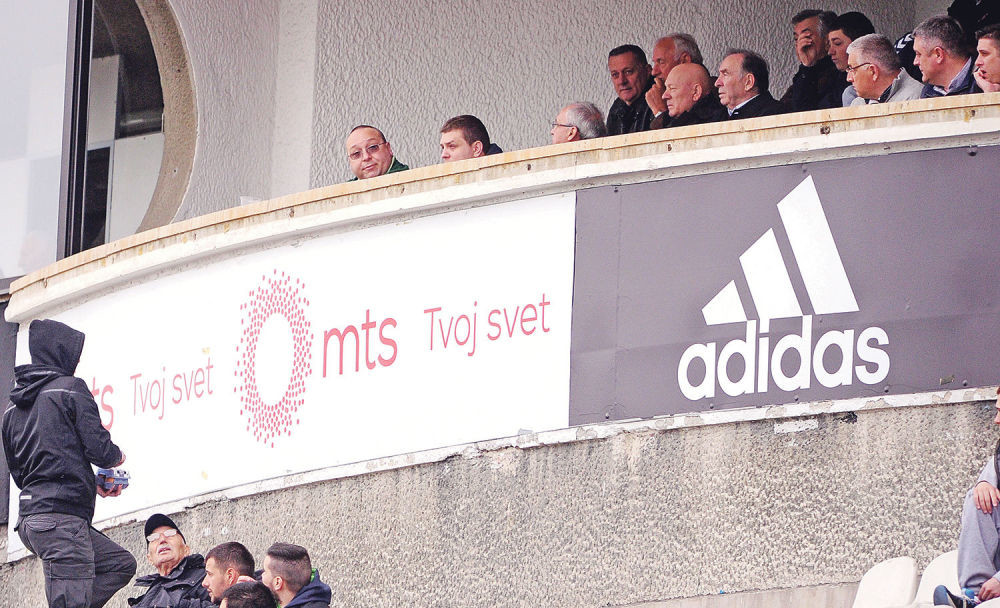 Zekine osovine zla uništavaju Partizan