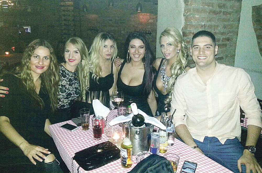 Ava provela noć sa Perućicom!