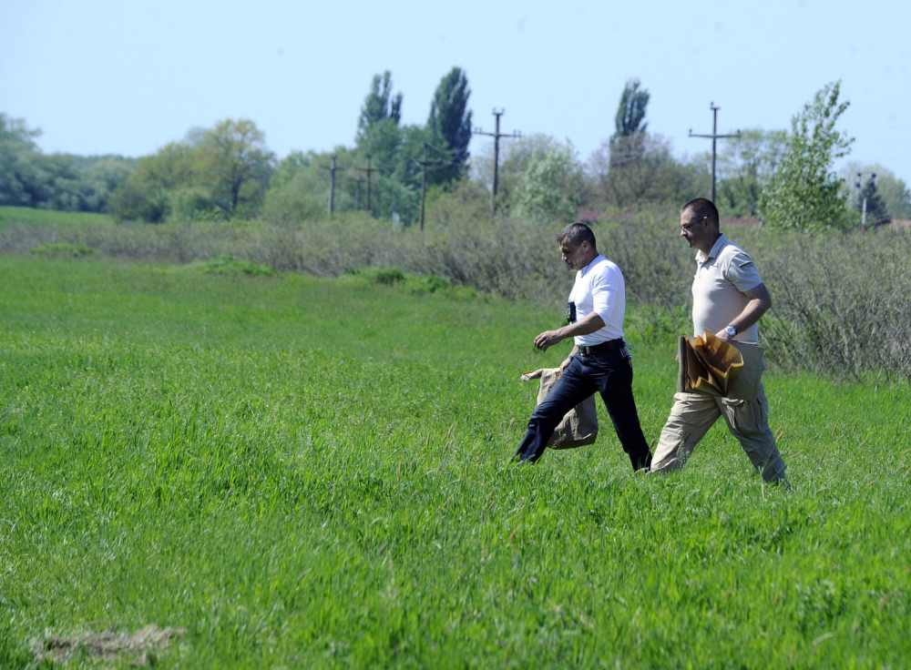 Boško pucao u glavu ženinom ljubavniku nakon što je saznao da ga vara, Biljana neprestano plače