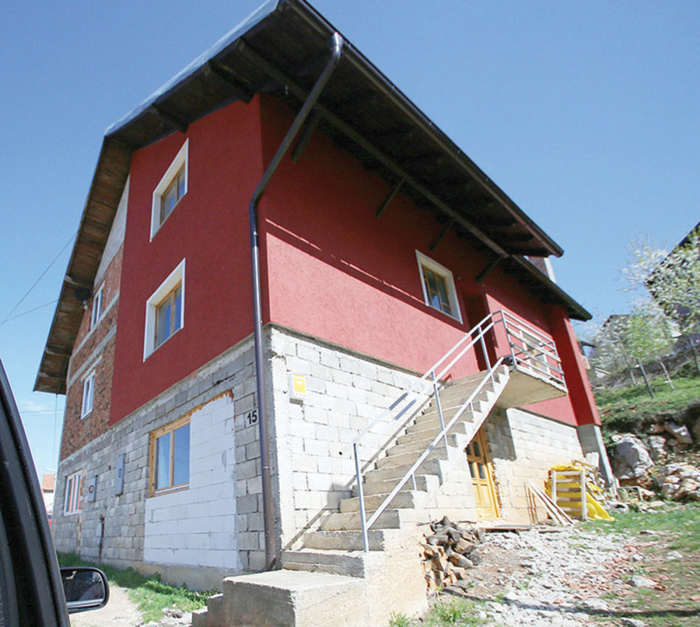 Mrtva beba nađena u kesi!