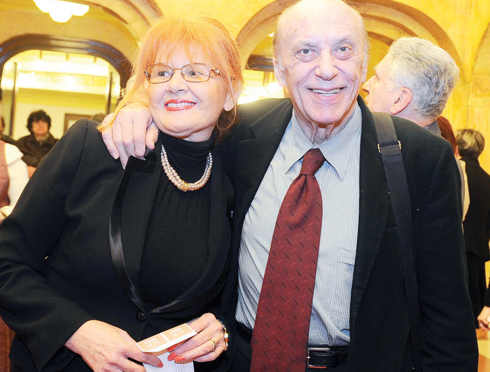 Samo me idioti pljuju jer se ženim