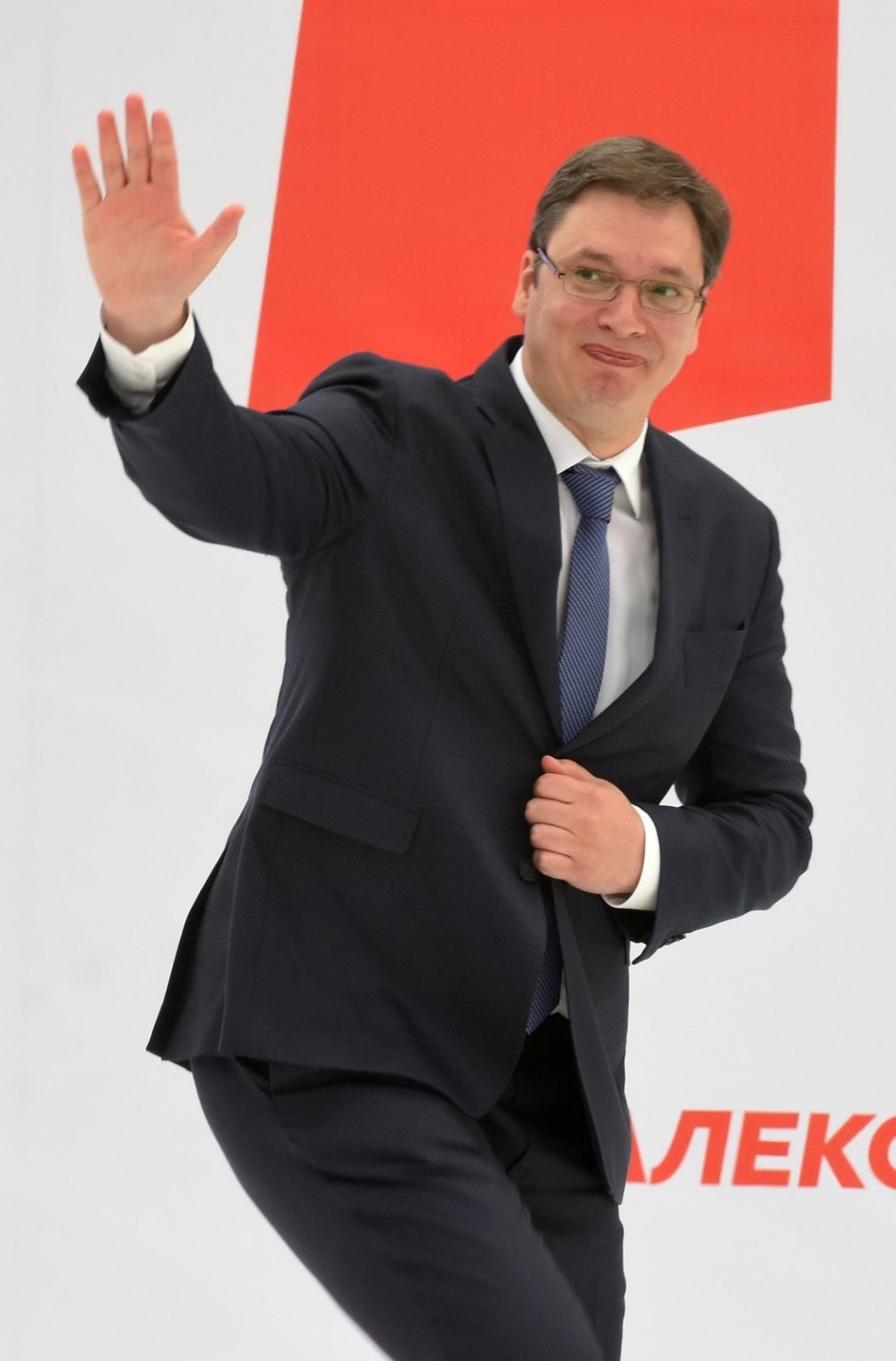 Čitaoci, pitajte Vučića šta želite!