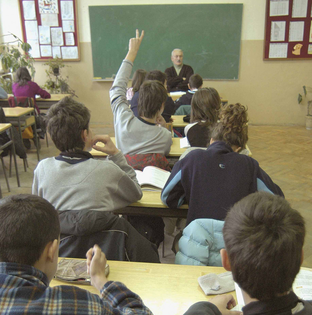 Traže više časova za đake!