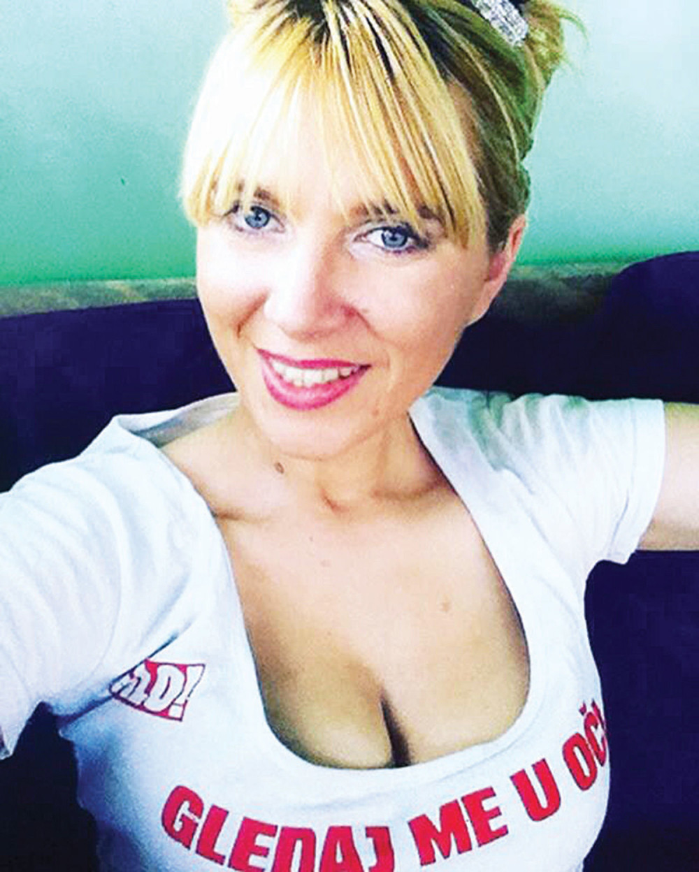 „Plejbojeva zečica“ u dresu naprednjaka!