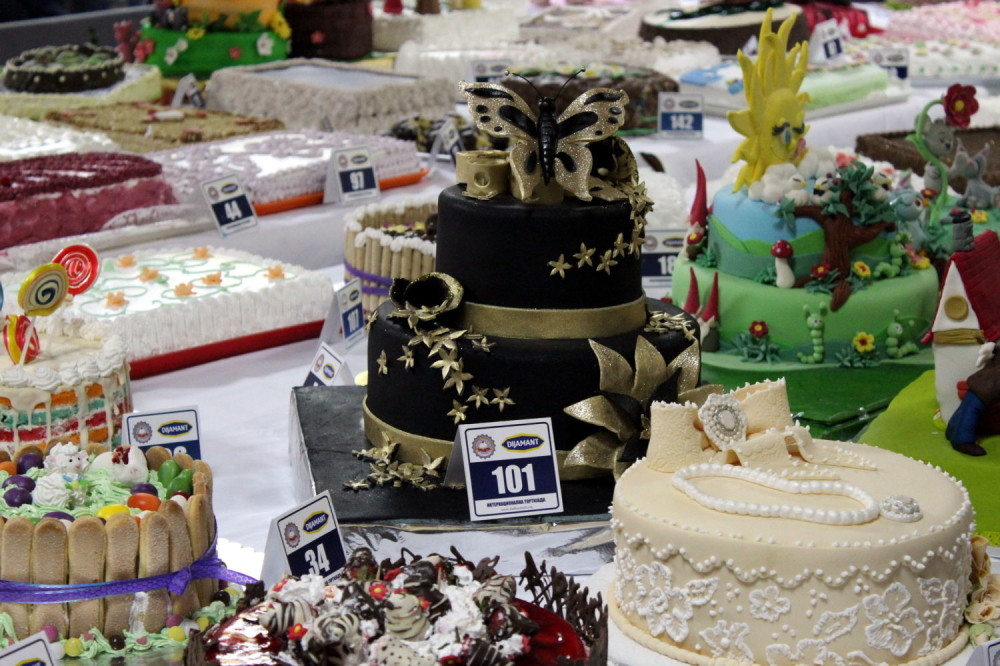 Jagodina u znaku torti (FOTO)