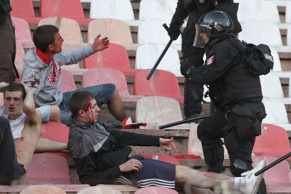 Krvave glave obeležile i ovaj derbi (FOTO)