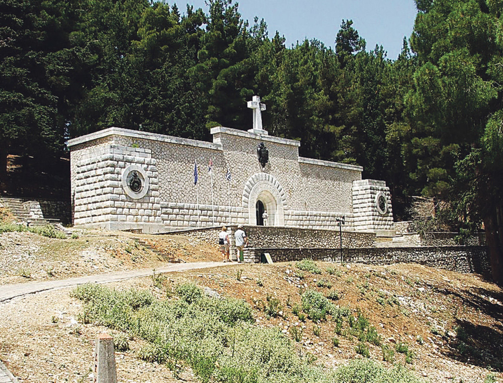 Srbija se digla iz pepela ko Feniks!