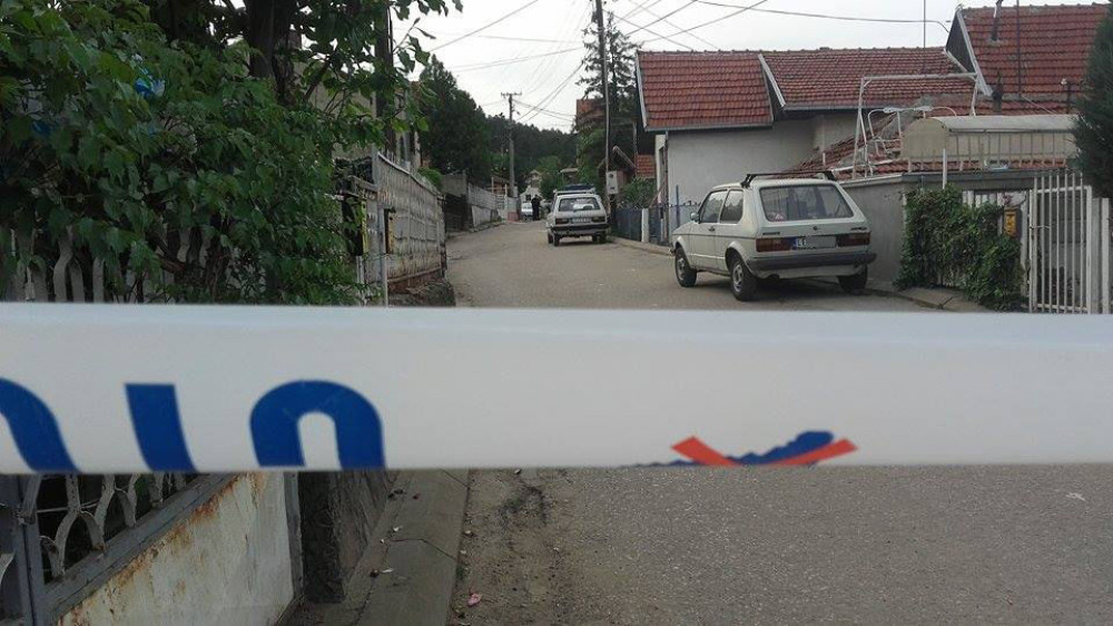 Sin ubio oca, pa pucao sebi u glavu